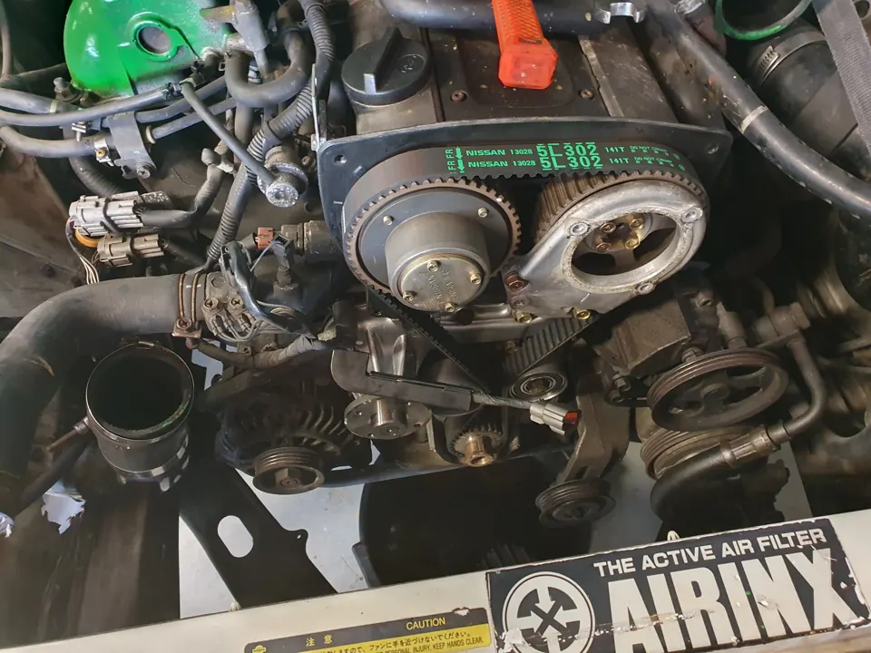 Motor met zichtbare distributie en HKS-riem